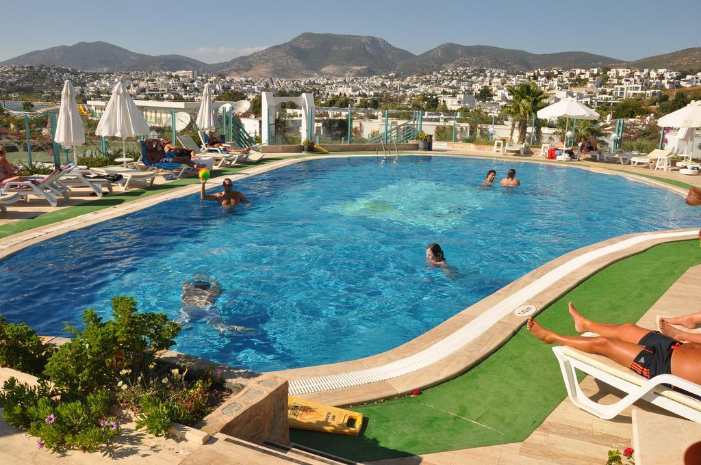 Siesta Beach Apartment Bodrum Bagian luar foto