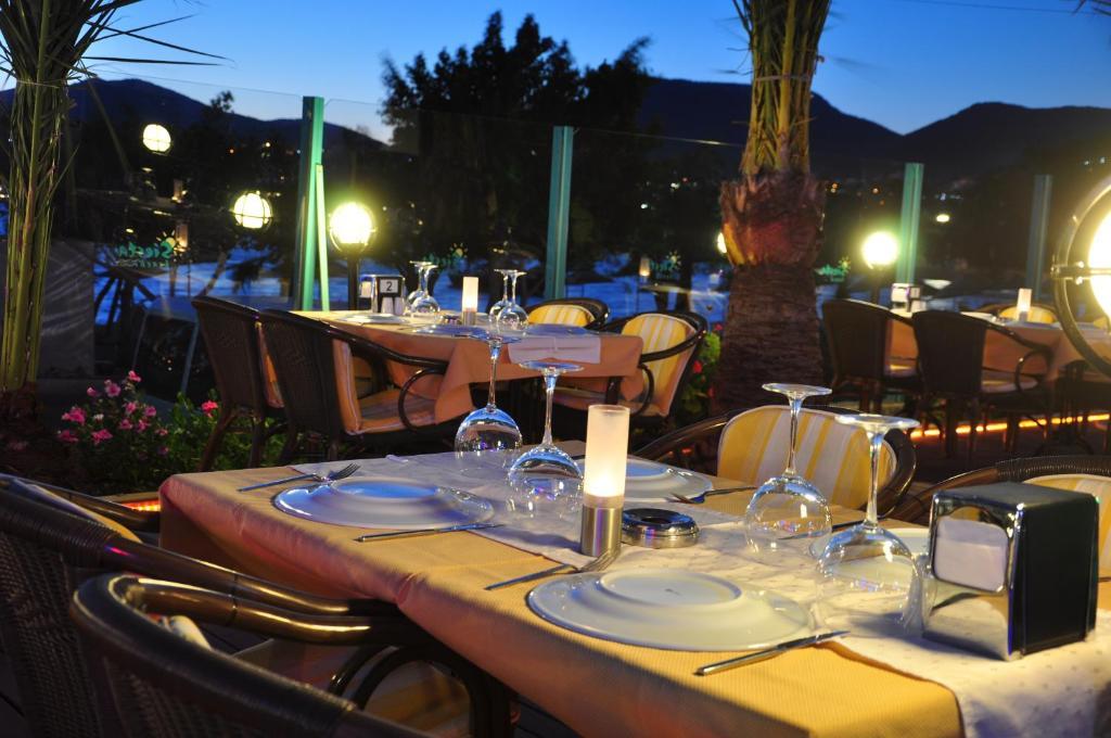 Siesta Beach Apartment Bodrum Bagian luar foto