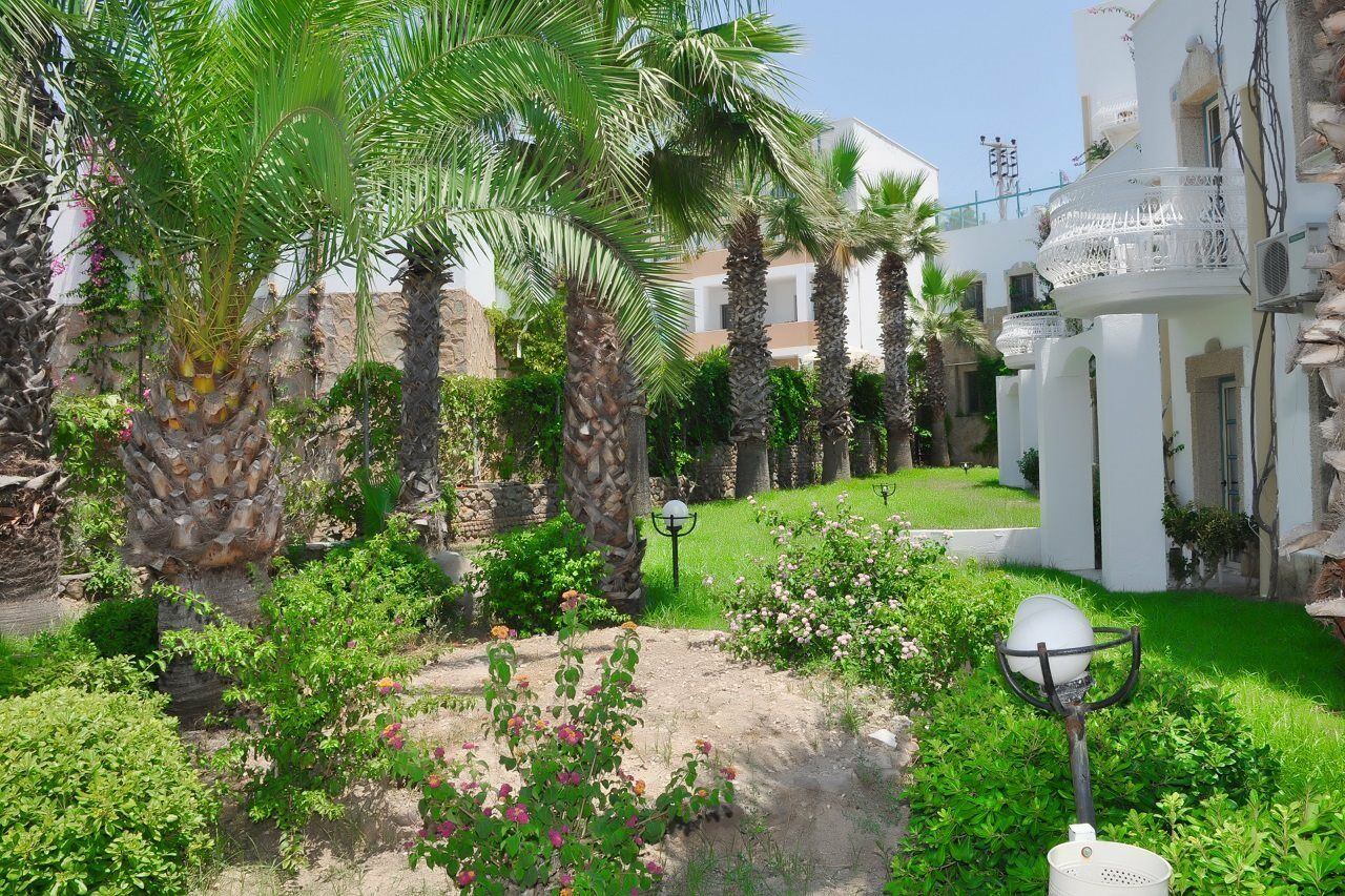Siesta Beach Apartment Bodrum Bagian luar foto